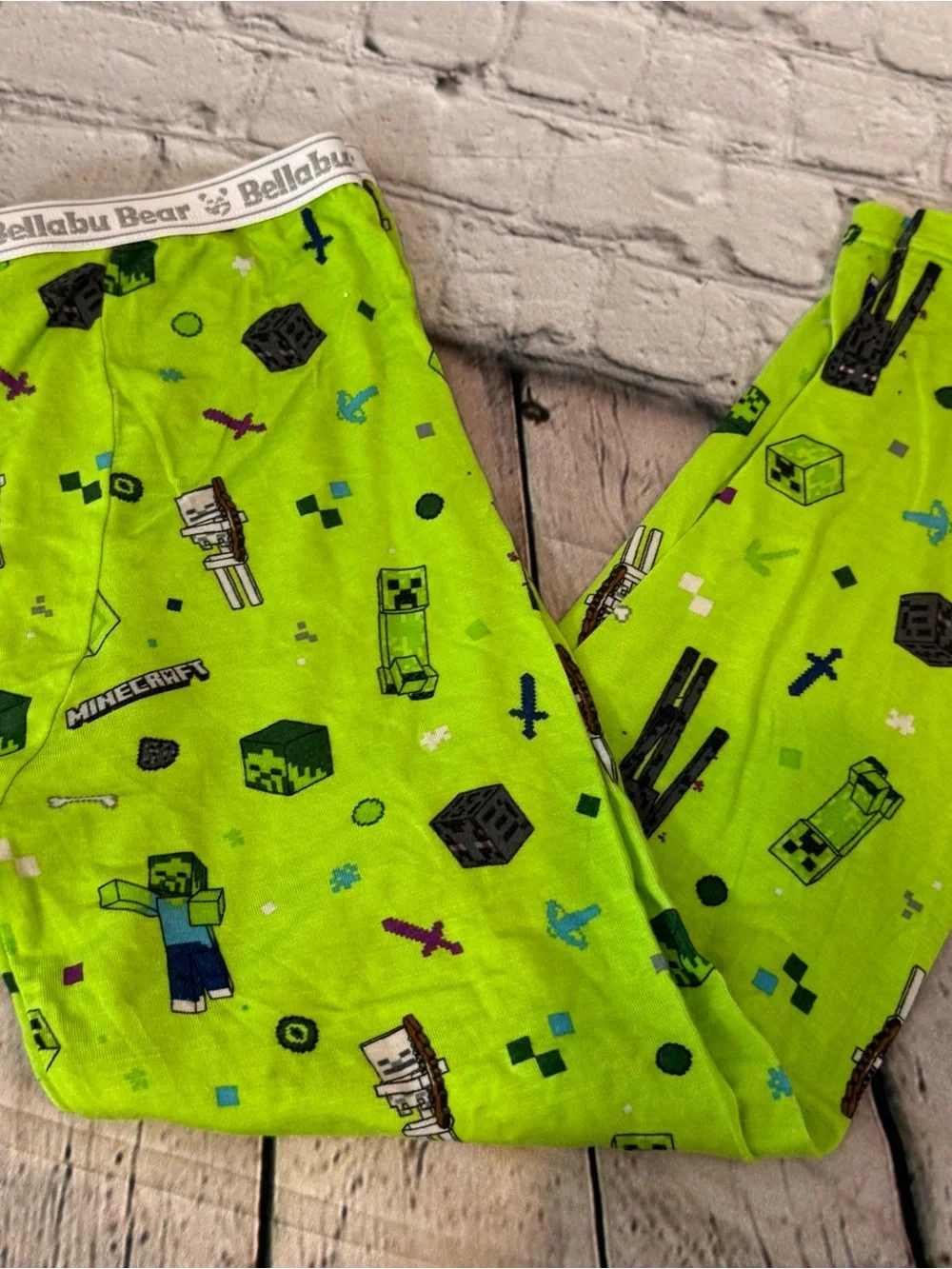 Bellabu Bear Minecraft Bamboo Pajama Set